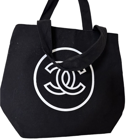 Chanel Le Lift Promotion Gift with Purchase